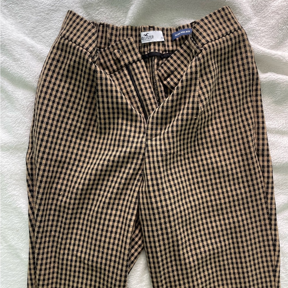 Hollister Plaid Gingham Elastic Waist Trousers